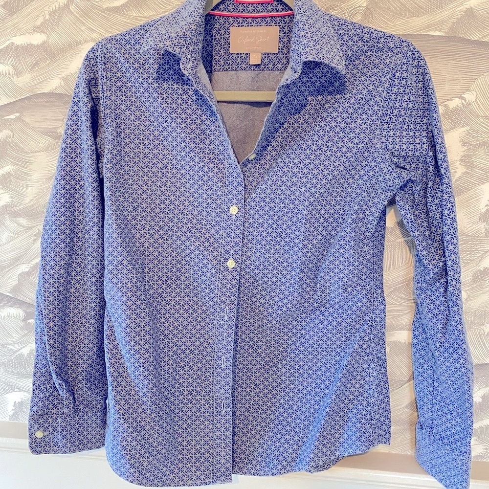 ANCHOR PRINT Chambray button down. Banana Republic - XS Excellent used condition